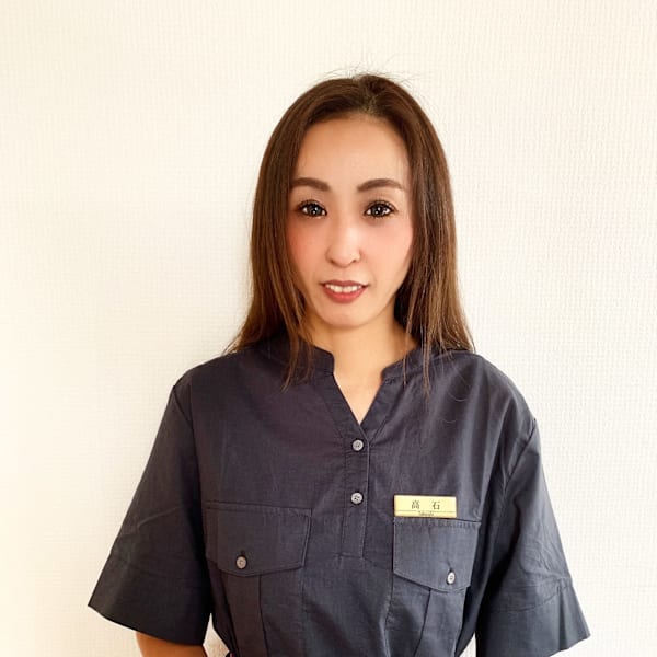 王整体院 梅島店【オウセイタイイン ウメジマテン】のスタッフ紹介。タカイシ テルミ