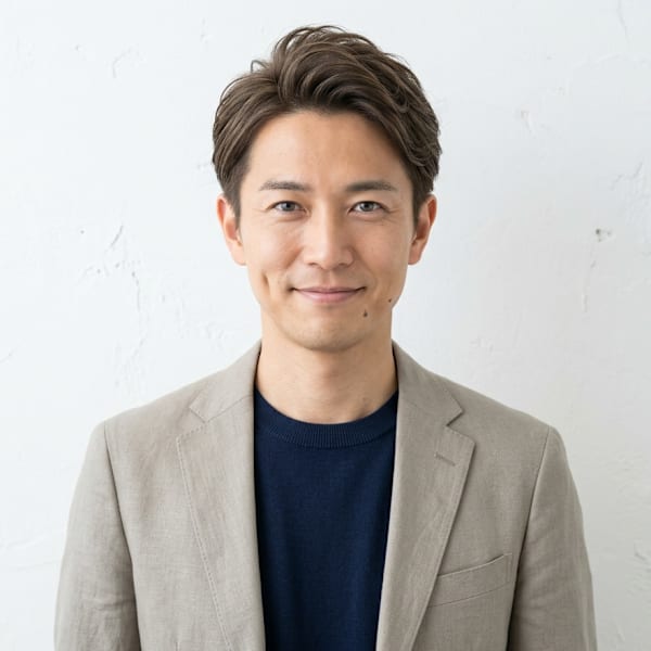 清潔感と誠実さを両立!アップバングショート