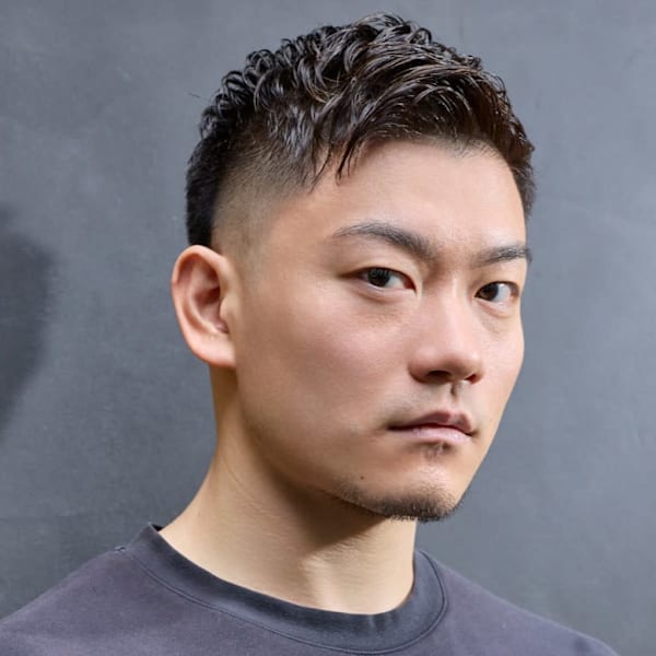 社会人爽やかアップバンクビジネスショート大人黒髪20代30代|LAVIE NEW STANDARD BARBER 両国店