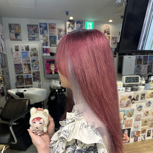 にじさんじ 早乙女ベリー 推しカラー|TOKYO OTAKU HAIR【オタクヘアー】 ケアブリーチ ダブルカラー インナーカラー
