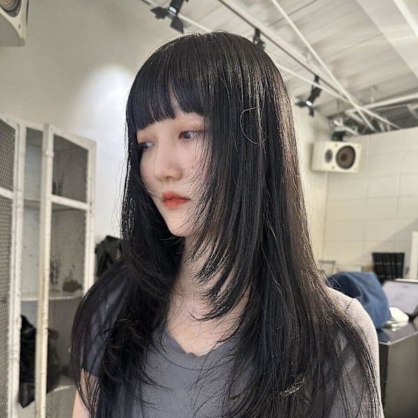 黒髪クラゲヘアーオリーブグレー小顔ココアベージュショート|KOKO 本八幡