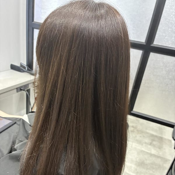 グレージュブラウン