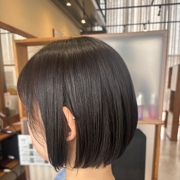 ストレートミニボブ