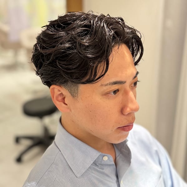 強め立体毛流れパーマ|INCE HAIR梅田