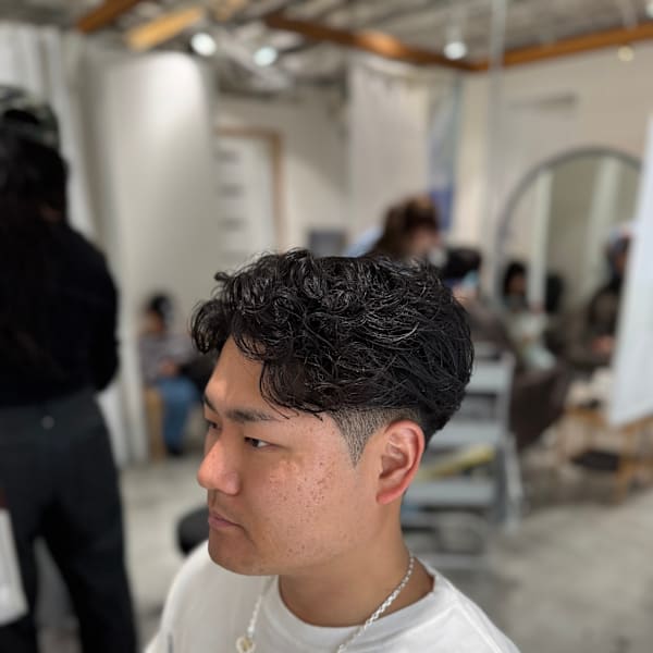 強めフェザーパーマ|INCE HAIR梅田