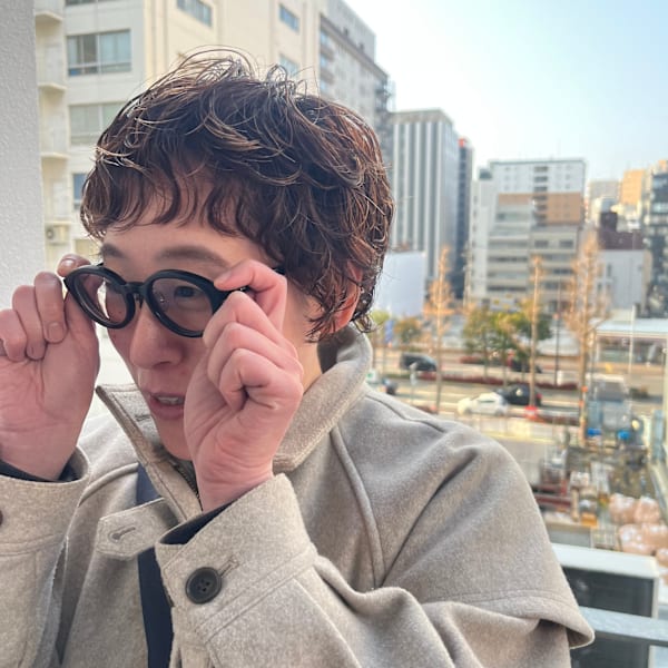 ベリーショート×くせ毛風パーマ