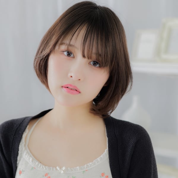 斜めバングダークアッシュブラウン丸みショートボブ　触覚b|mod's hair【モッズヘア】越谷/越谷西口店