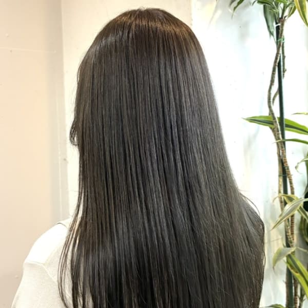 髪質改善 ストレート 艶髪 オリーブブラウン 美髪 20代