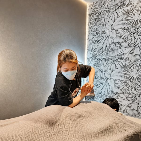 両国・錦糸町 大足SPA(BIG FOOT SPA)【リョウゴク キンシチョウ オオアシスパ ビッグ フット スパ】のスタッフ紹介。ユウ