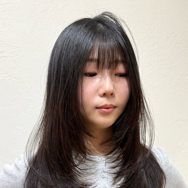 【東林間】広がりを抑える髪質改善ハッシュカット（レイヤー）