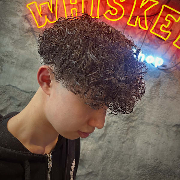 WHISKERS BARBER SHOP×スタイル