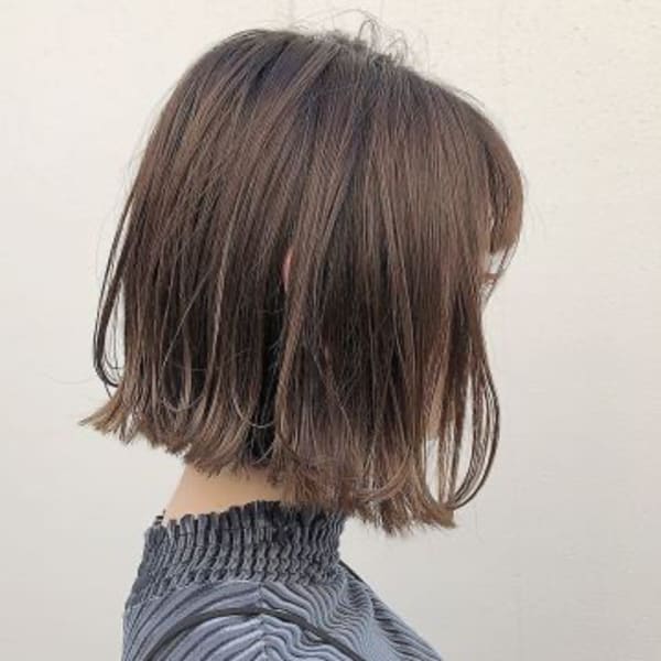 まだまだ人気☆ 切りっぱなしのスタイル|髪質改善&hair grandage 北千住