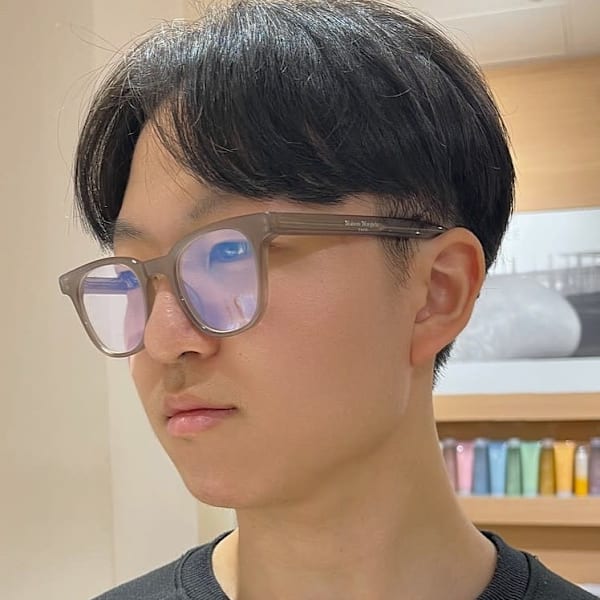 マッシュ メンズカット センターパート 黒髪ショート 20代|Ai WilL