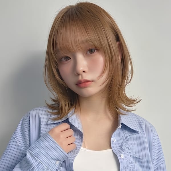 ベージュ ミディアムレイヤー 顔周りレイヤー ハイトーン |Ai WilL