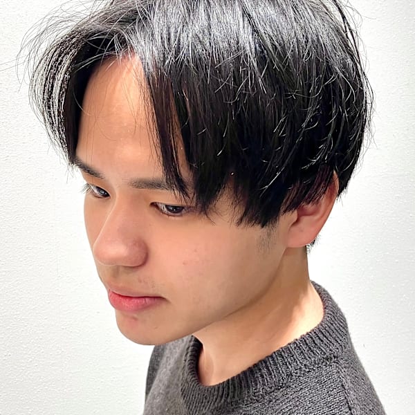 センターパートスタイル