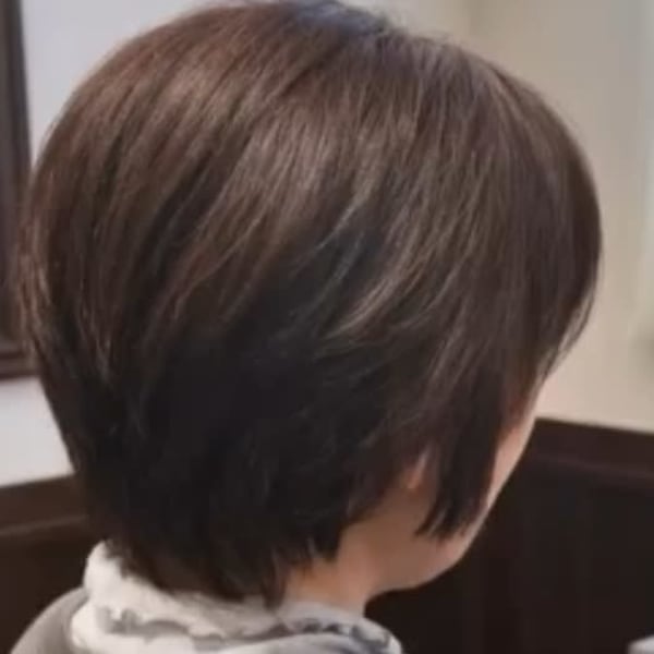 ショートボブ