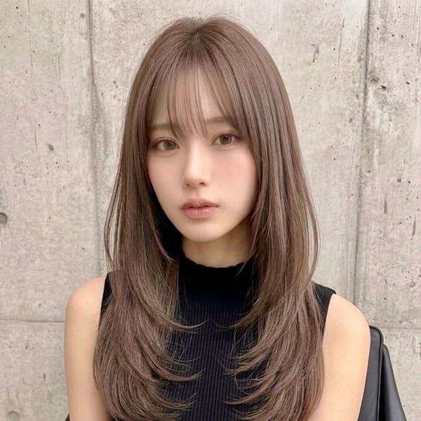 ふんわりボリュームUP。大人の小顔くびれレイヤー