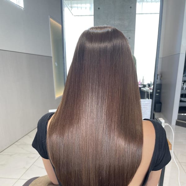 光る髪質を作れる髪質改善ストレート