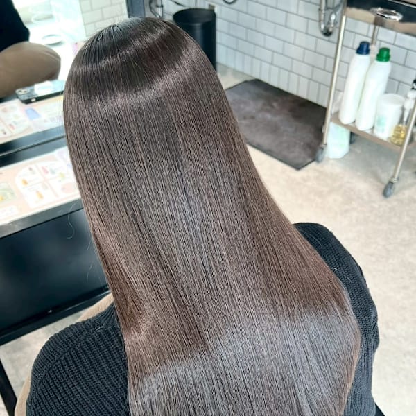 髪質改善 縮毛矯正 ストレート ロング 艶髪 グレージュ