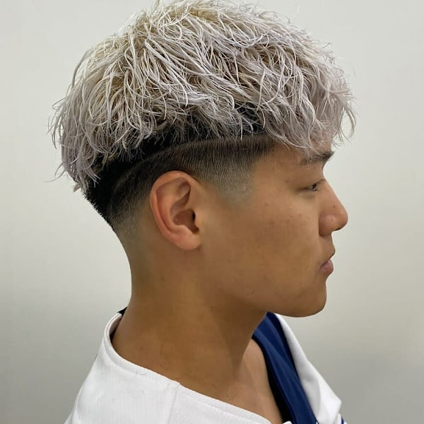 ホワイトフェードヘアー
