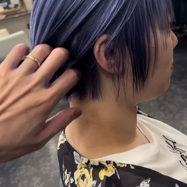 ショート　ブリーチ　ケアブリーチ　パープルカラー
