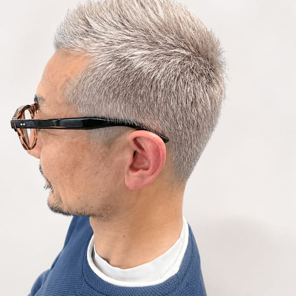 大人のシルバーベリーショート