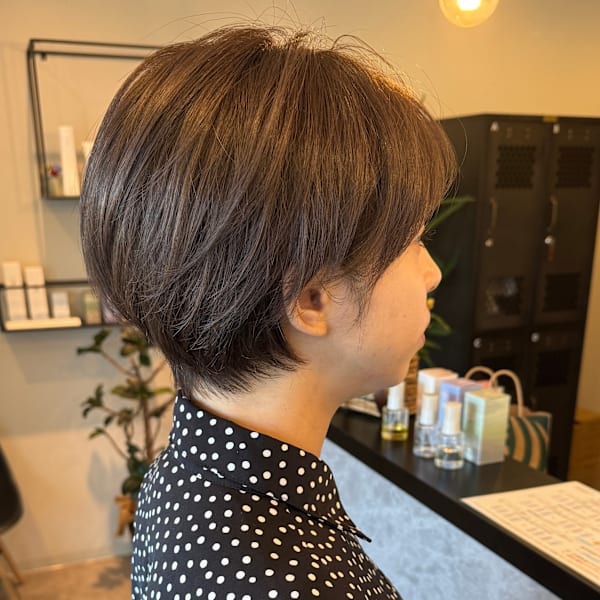 丸みショートカット丸みショートボブスタイルくびれショートヘア
