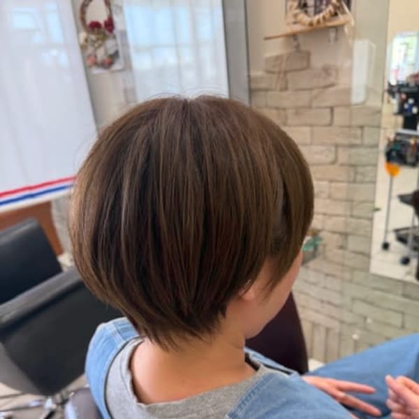 ショートボブ