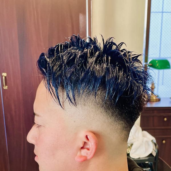 【30代 男性】ブルーカラースキンフェード
