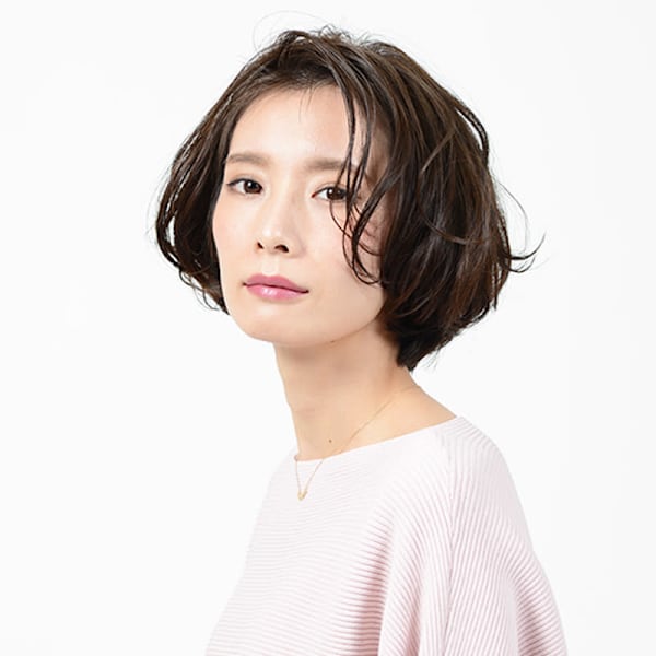 おとな女子に似合う、小顔ウェットショート