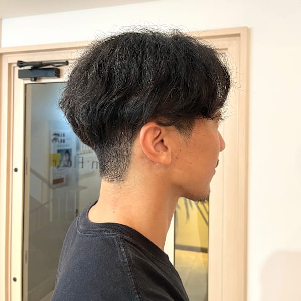 クセを活かした刈り上げマッシュ