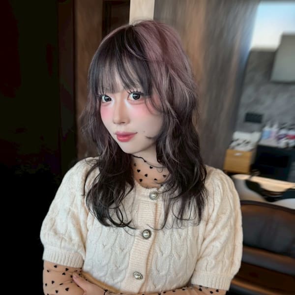 セクションカラー　デザインカラー　ケアブリーチカラー　ウルフ