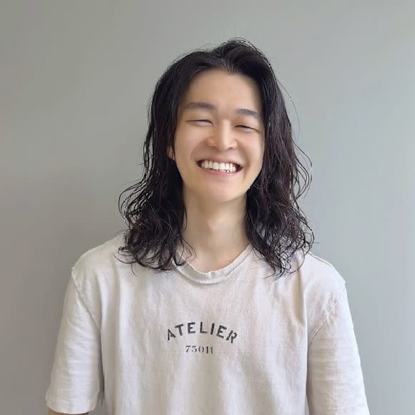 岩谷 流星|ReFa認定プレミアムサロン全席個室 Zinaセントラル銀座 髪質改善