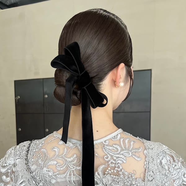 ブリーチなしミルクティーベージュ夏カラー結婚式シニヨン|HAIR ICI LUCE 大須