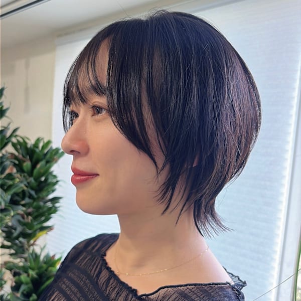 黒髪ショートウルフ