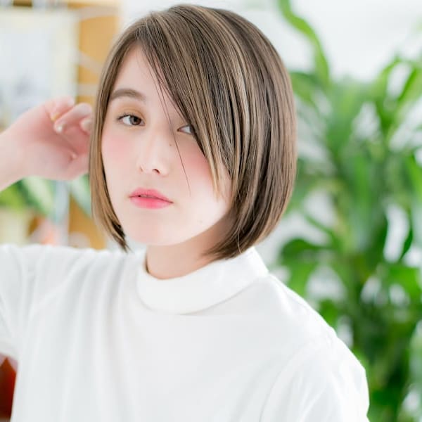 メッシュカラーで大人ミニボブ