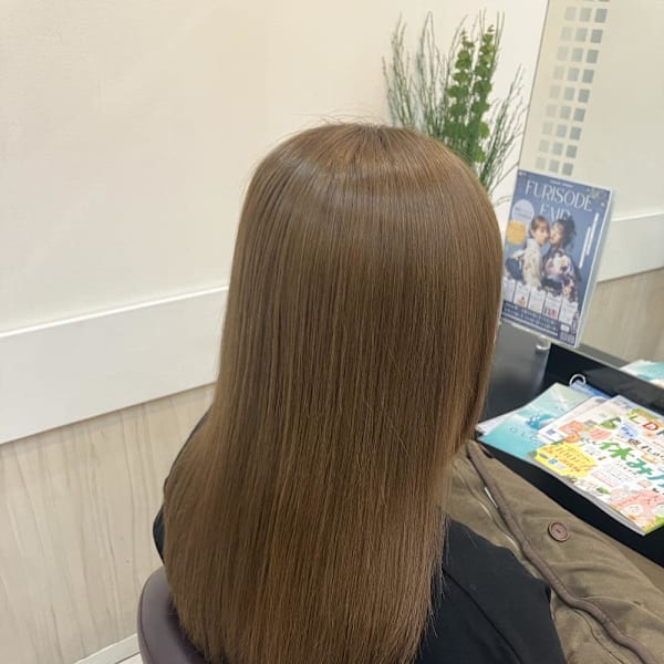 レイヤーロング美髪くびれワンカールシルキーベージュ
