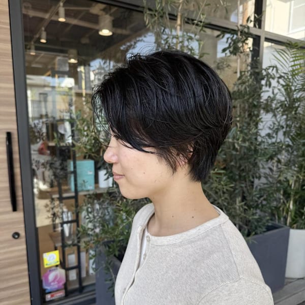  大人モードなハンサムショートパーマ