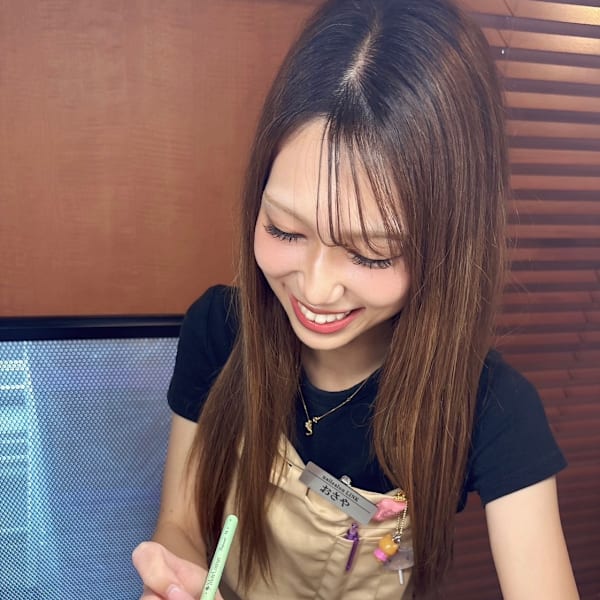 おさや|nail salon LINK