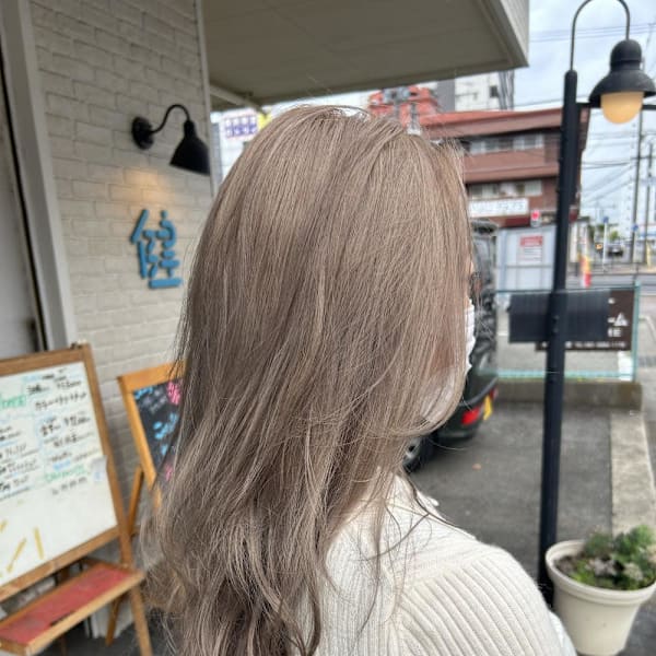 ミルクティーベージュ