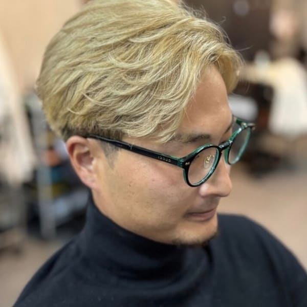ブロンドフェザーショート