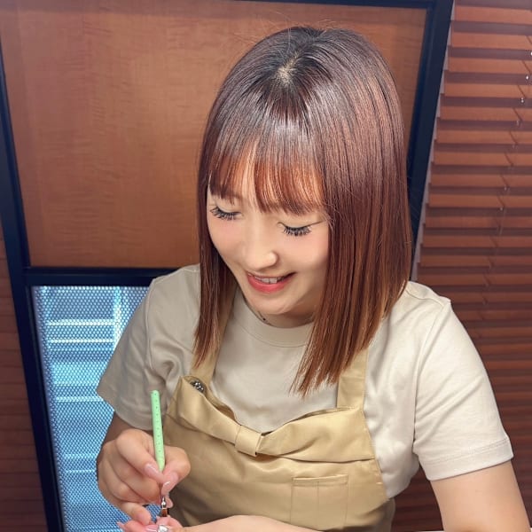 まみ|nail salon LINK