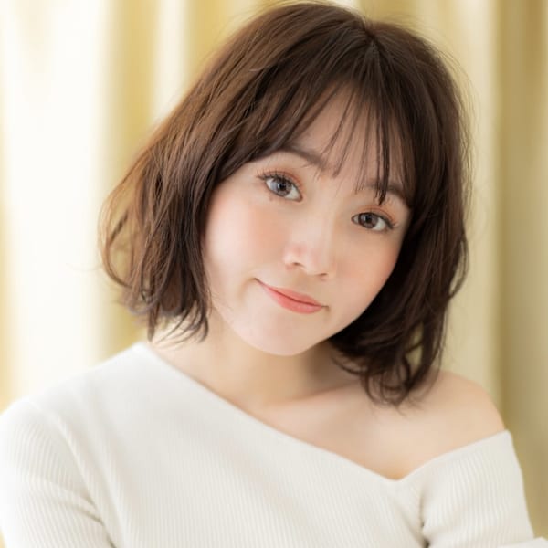グレージュブラウン大人かわいいゆるふわボブパーマ30代40代