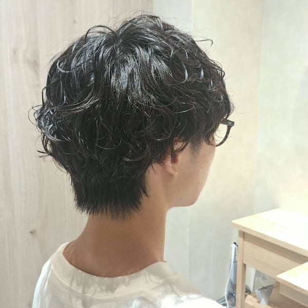 シャドウパーマ