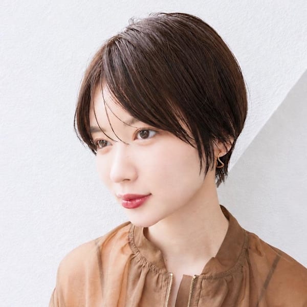 前下がりショートヘアシースルーバング|NATSUYA
