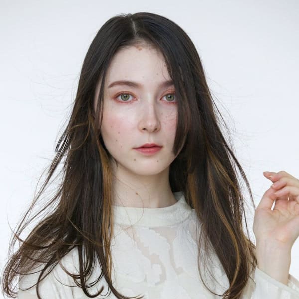 ニュアンスストレートロング