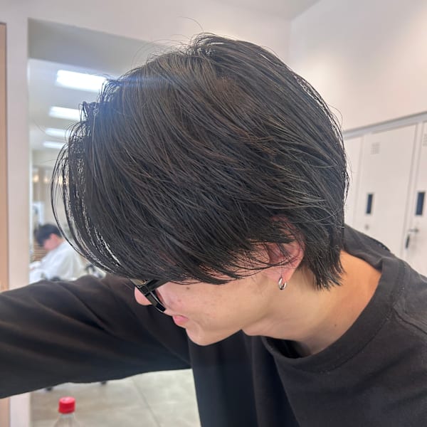 センターパートウルフ