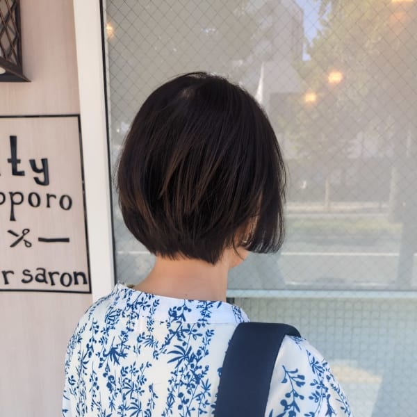 ツヤ感大人女性に人気のナチュラルボブ|tity sapporo