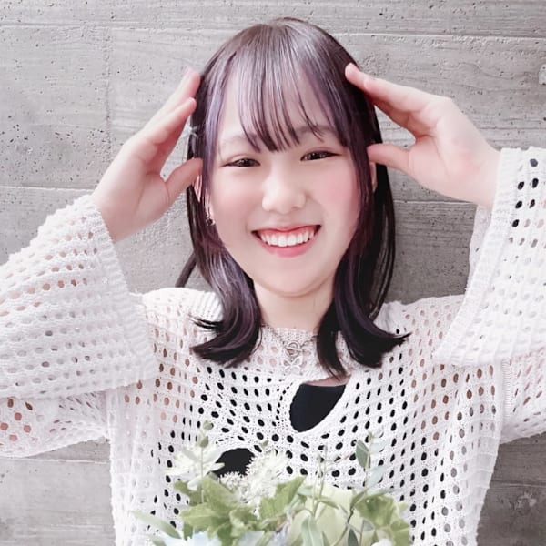 hair+resort valentine【ヘアリゾートバレンタイン】のスタッフ紹介。山崎　彩乃