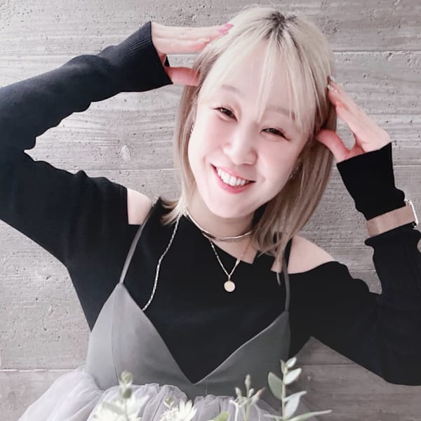 hair+resort valentine【ヘアリゾートバレンタイン】のスタッフ紹介。長浜　里香